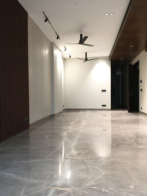 Room in 3 BHK Builder Floor at Greater Kailash I – for Sale