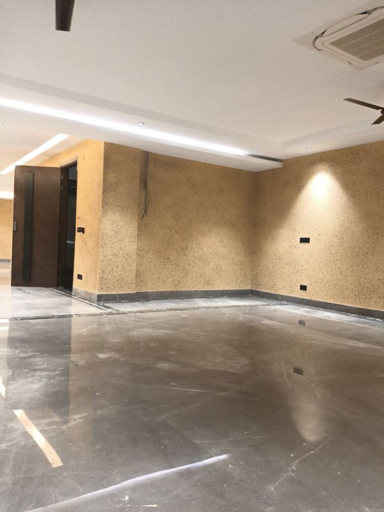undefined, greater kailash i Commercial Office Space 1500 Sq.Ft. In Greater Kailash I Delhi 9787203