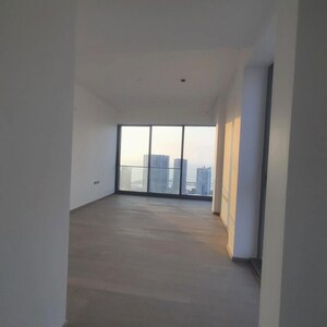 Room in 4 BHK Apartment at Rustomjee Crown, Gokhale Road – for Rent