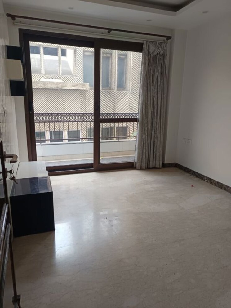 Room, greater kailash i 4 Bedroom 3600 Sq.Ft. Builder Floor In Greater Kailash I Delhi 9787227