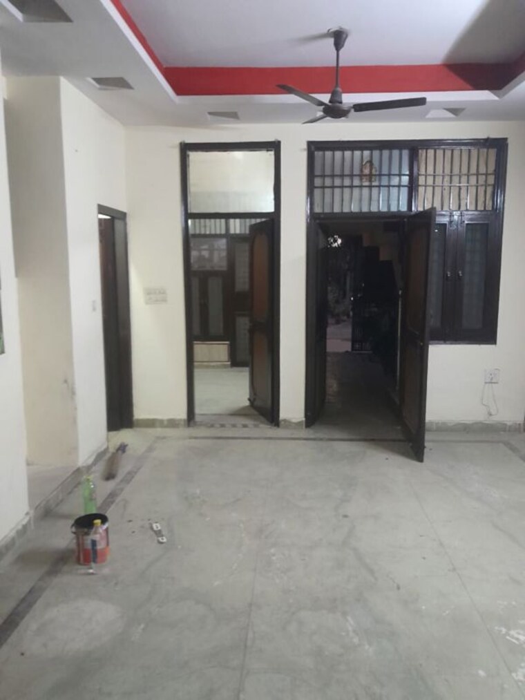 Room, aman-plaza 3 Bedroom 1000 Sq.Ft. Builder Floor In Shakti Khand iv Ghaziabad 9787246