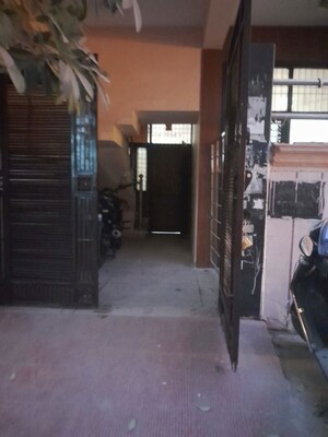 3 BHK Builder Floor For Rent in Aman Plaza, Shakti Khand iv