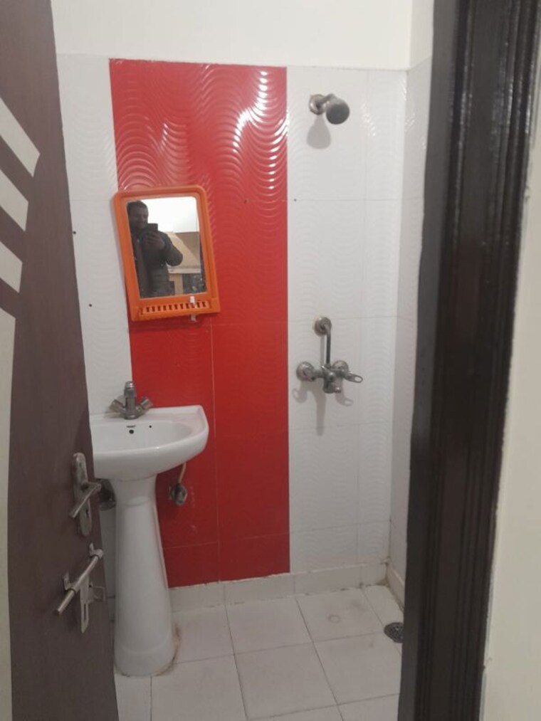 Bathroom, shivkripa-orchid-gyan-khand 2 Bedroom 1200 Sq.Ft. Builder Floor In Gyan Khand I Ghaziabad 9787250