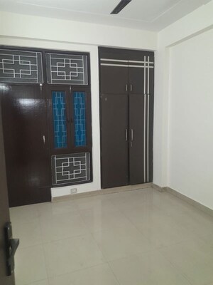 Room in 2 BHK Builder Floor at Shivkripa Orchid Gyan Khand, Gyan Khand I – for Rent