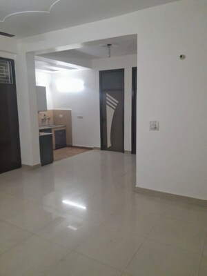 Room in 2 BHK Builder Floor at Shivkripa Orchid Gyan Khand, Gyan Khand I – for Rent