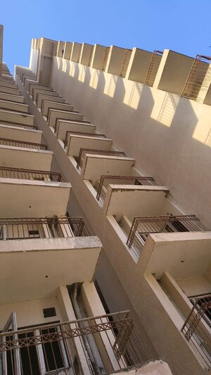 Team Area in 2 BHK Apartment at VIctoryone Amara, Sector 16 Greater Noida – for Sale