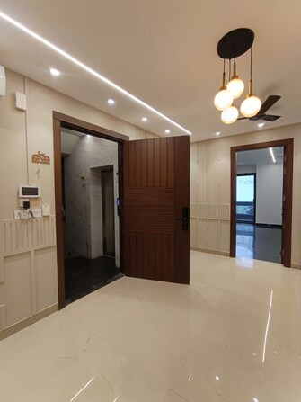 3 BHK + Extra Room 1931 Sq.Ft. Apartment in DLF The Skycourt