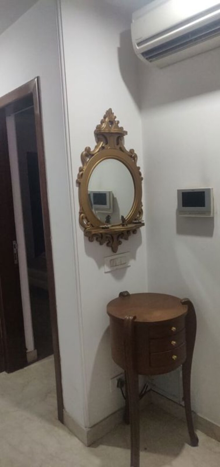 Bathroom, safdarjung enclave 3 Bedroom 1500 Sq.Ft. Builder Floor In Safdarjung Enclave Delhi 9787284