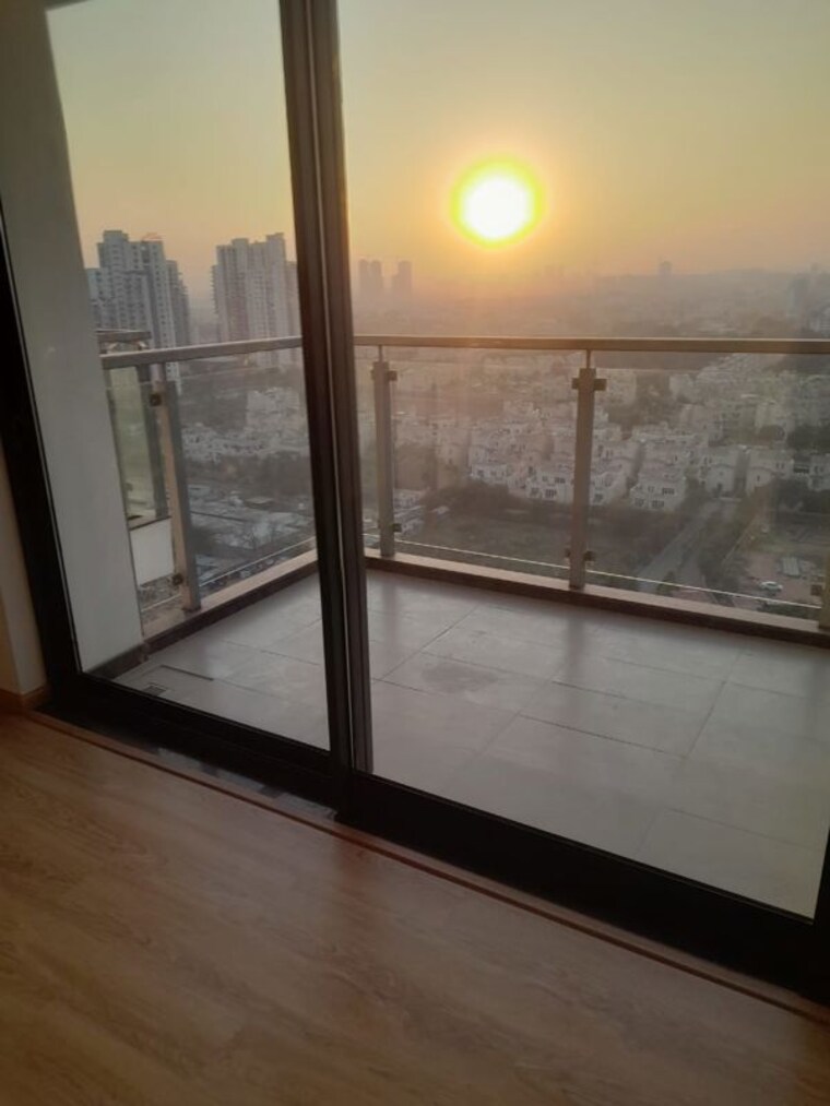 Room, m3m-latitude 3.5 Bedroom 2450 Sq.Ft. Apartment In Sector 65 Gurgaon 9787277
