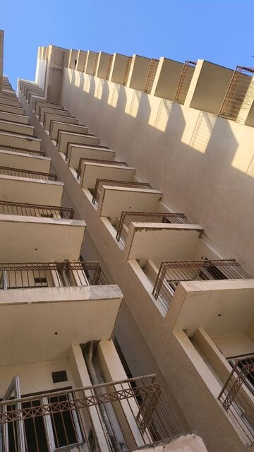 Team Area in 2 BHK Apartment at VIctoryone Amara, Sector 16 Greater Noida – for Sale