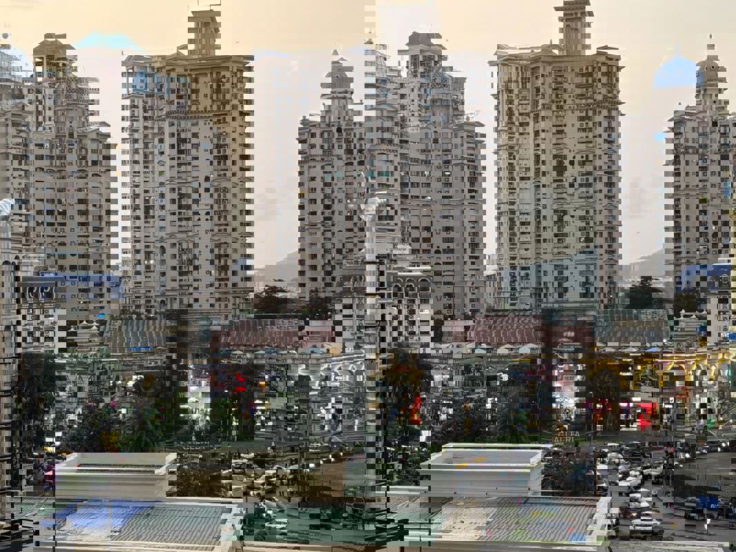 2 BHK + Pooja Room Apartment For Sale in Hiranandani Highland