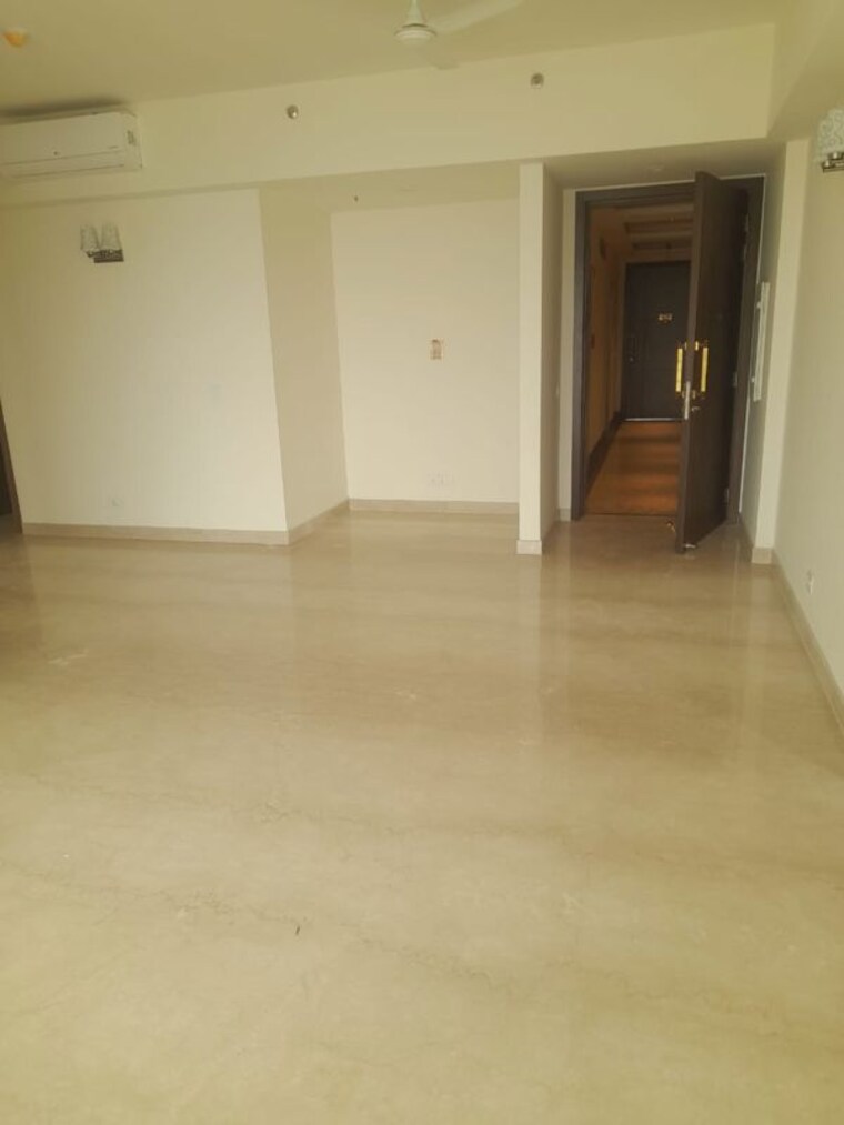 Room, m3m-latitude 3.5 Bedroom 2450 Sq.Ft. Apartment In Sector 65 Gurgaon 9787291