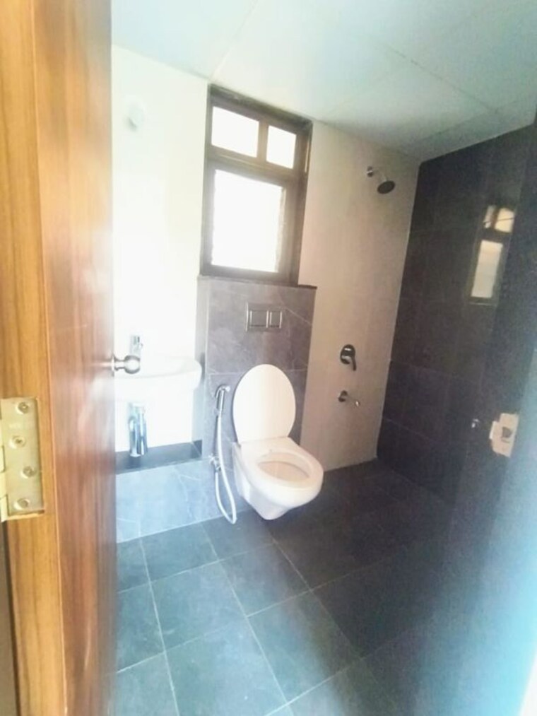 Bathroom, shapoorji-pallonji-joyville-hadapsar-annexe 1 Bedroom 450 Sq.Ft. Apartment In Hadapsar Pune 9787286