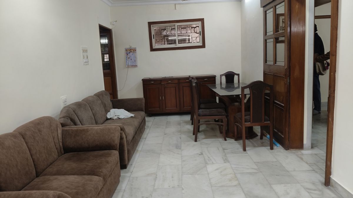2 BHK + Pooja Room,Study Room Apartment For Rent in Miramar CHS