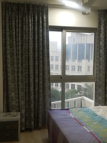 Room in 2.5 BHK Apartment at Hiranandani Atlantis, Powai – for Rent