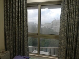 Room in 2.5 BHK Apartment at Hiranandani Atlantis, Powai – for Rent