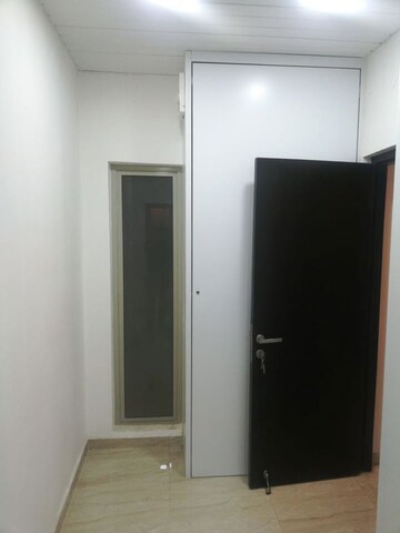 Furnished Amenities in 2.5 BHK Apartment at Hiranandani Atlantis, Powai – for Rent