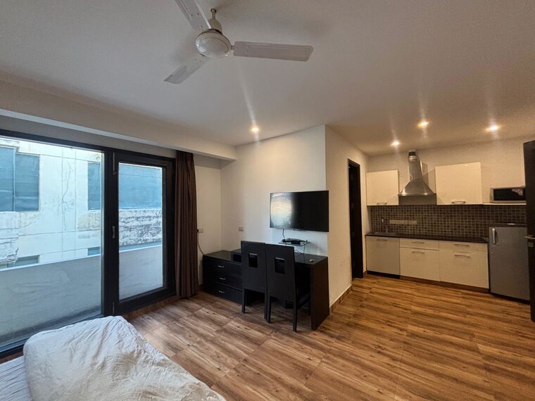 Bedroom, pamposh enclave 1 RK 90 Sq.Yd. Builder Floor In Pamposh Enclave Delhi 9787335