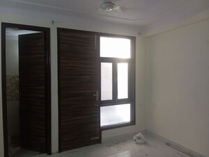 Room in 2 BHK Apartment at Chattarpur – for Rent