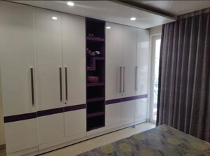 Room in 3 BHK Apartment at Emaar Emerald Floors Premier, Sector 65 – for Rent