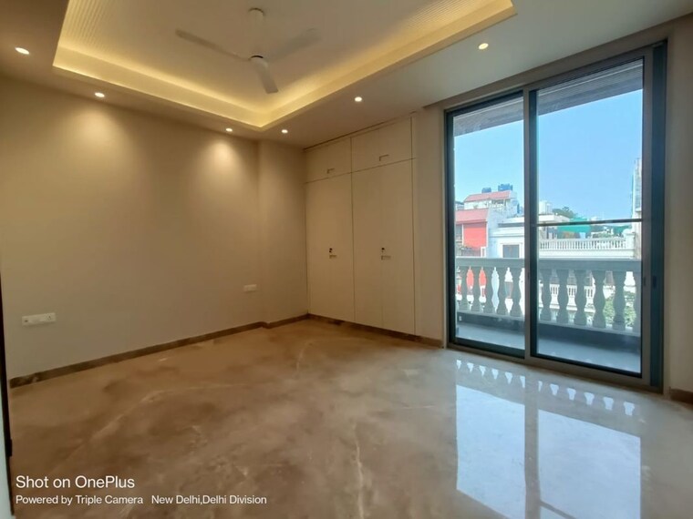 Room, greater kailash ii 3 Bedroom 217 Sq.Yd. Builder Floor In Greater Kailash ii Delhi 9787349