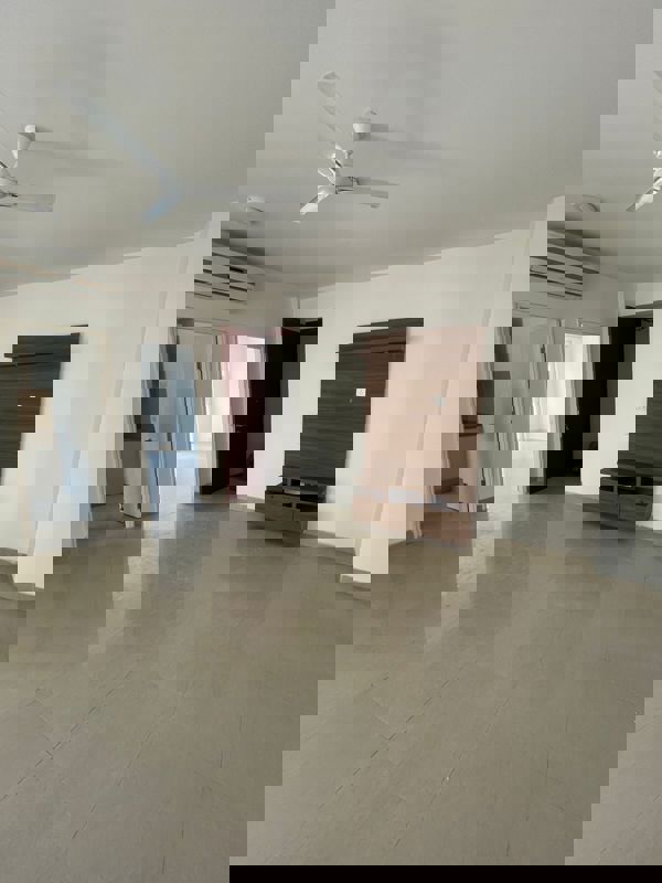 3.5 BHK + Servant Room,Study Room Apartment For Rent in Emaar Emerald Floors Premier