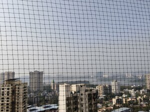 Swimming Pool in 4 BHK Apartment at Raj Grandeur, Powai – for Rent