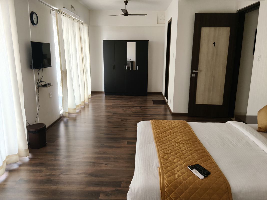 4 BHK + Servant Room Apartment For Rent in Raj Grandeur