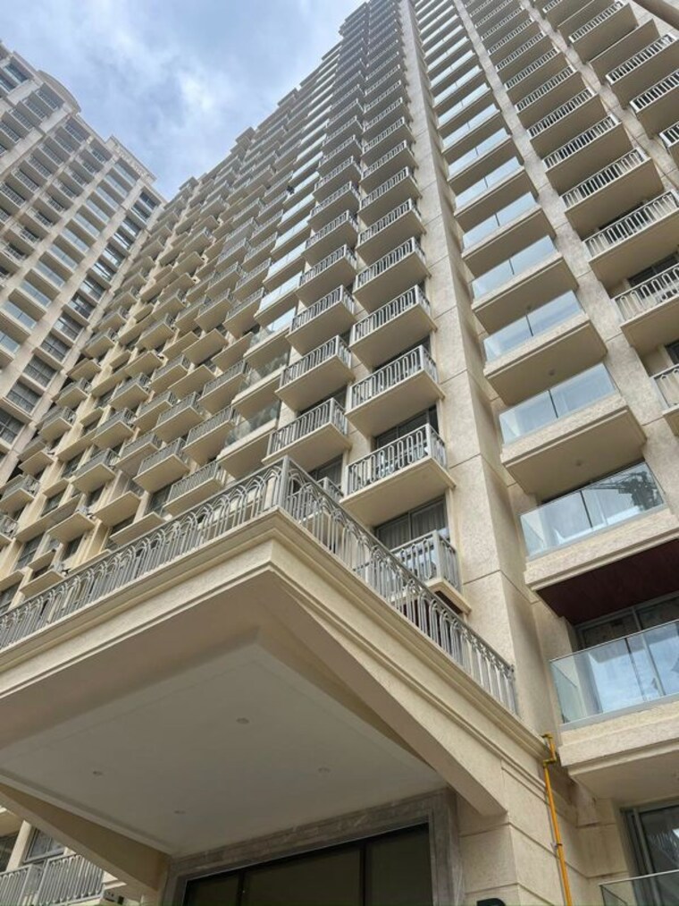 Exterior View, hiranandani-highland 2 Bedroom 594 Sq.Ft. Apartment In Powai Mumbai 9787363