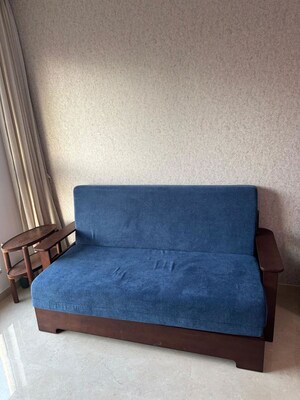 Bedroom in 2 BHK Apartment at Hiranandani Highland, Powai – for Rent