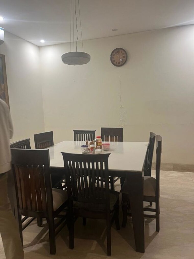 Team Area, panchsheel park 4 Bedroom 500 Sq.Yd. Builder Floor In Panchsheel Park Delhi 9787389