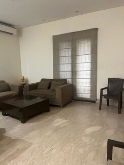 4 BHK + Pooja Room,Servant Room,Study Room Builder Floor For Sale in Panchsheel Park