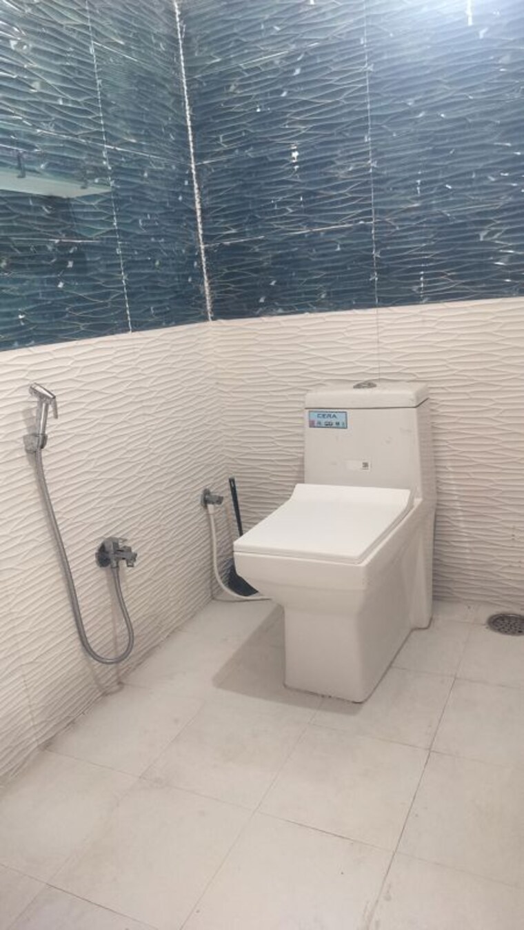 Bathroom, film nagar 3 Bedroom 2000 Sq.Ft. Apartment In Film Nagar Hyderabad 9787390
