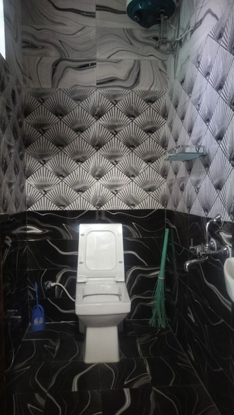 Bathroom, film nagar 3 Bedroom 2000 Sq.Ft. Apartment In Film Nagar Hyderabad 9787390