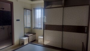 Room in 3 BHK Apartment at Film Nagar – for Rent