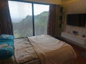 Bedroom in 3 BHK Apartment at Kanakia Silicon Valley, Powai – for Rent