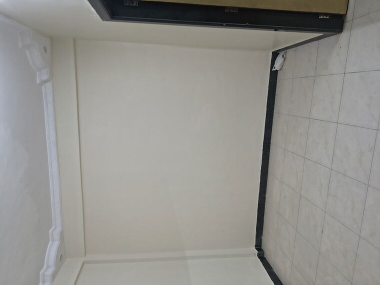 Room, kurla east 1 Bedroom 400 Sq.Ft. Apartment In Kurla East Mumbai 9787431