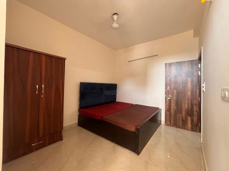 Bedroom, saket 1 Bedroom 500 Sq.Ft. Builder Floor In Saket Delhi 9787437
