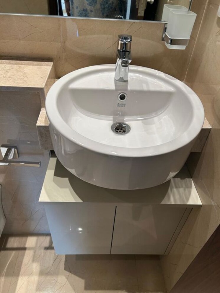 Bathroom, hiranandani-highland 3 Bedroom 755 Sq.Ft. Apartment In Powai Mumbai 9787455