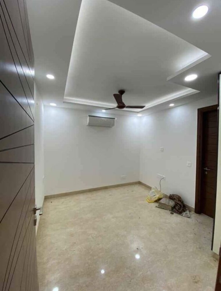 Bathroom, saket 3 Bedroom 1500 Sq.Ft. Builder Floor In Saket Delhi 9787457