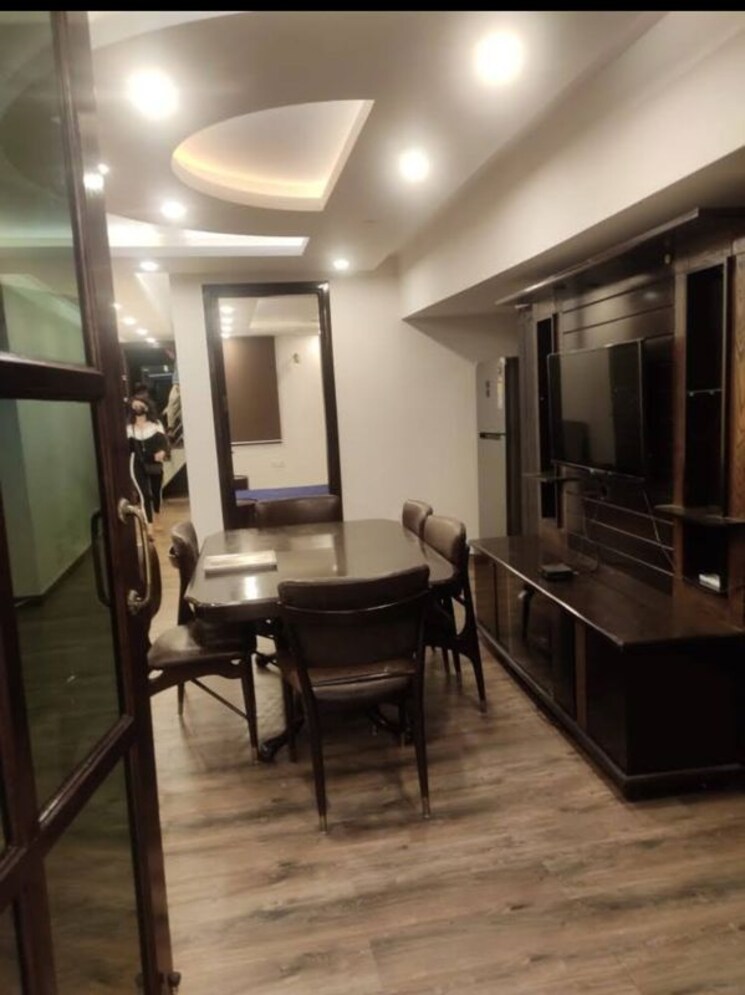 Gym, saket 3 Bedroom 1500 Sq.Ft. Builder Floor In Saket Delhi 9787468