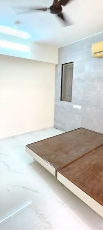 Room in 2 BHK Apartment at Chembur – for Rent