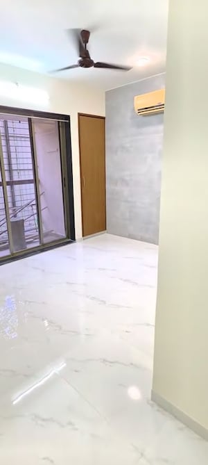 Room in 2 BHK Apartment at Chembur – for Rent