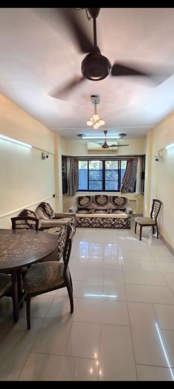 Living Room in 2 BHK Apartment at Chembur – for Rent
