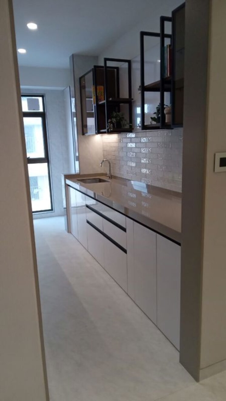 Kitchen, bhavani shankar road 2 Bedroom 810 Sq.Ft. Apartment In Bhavani Shankar Road Mumbai 9787476