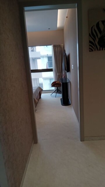 Room in 2 BHK Apartment at Bhavani Shankar Road – for Sale