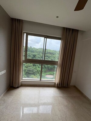 Room in 2 BHK Apartment at Hiranandani Highland, Powai – for Rent