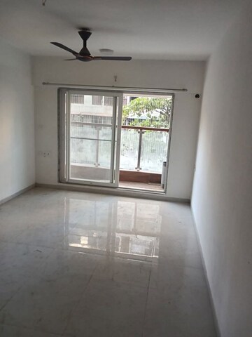 Room in 2 BHK Apartment at Vaibhavlaxmi Queens Avenue, Chembur – for Rent