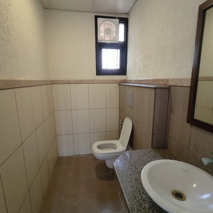 Bathroom, prestige-silver-oak-apartment 3 Bedroom 2411 Sq.Ft. Apartment In Whitefield Bangalore 9787504