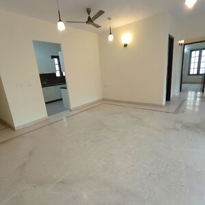 Room in 3 BHK Apartment at Prestige Silver Oak Apartment, Whitefield – for Sale